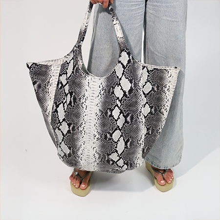 Metallic Shoudlerbag Snake Silver